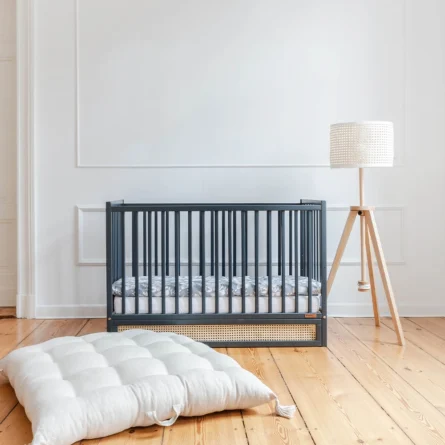 Łóżeczko niemowlęce Boho Cot 120x60 antracyt szarość grant grafik Woodies Safe Dreams